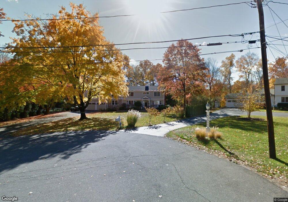 19 Bobwhite Dr, Westport, CT 06880 - photo 1