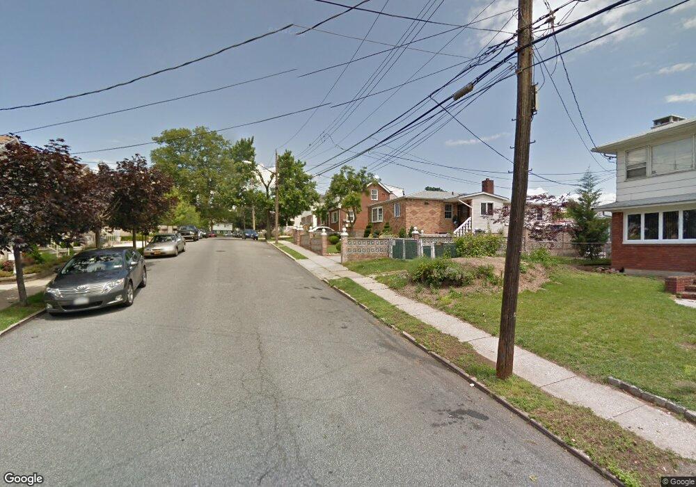 89 Mills Ave, Staten Island, NY 10305 - photo 1