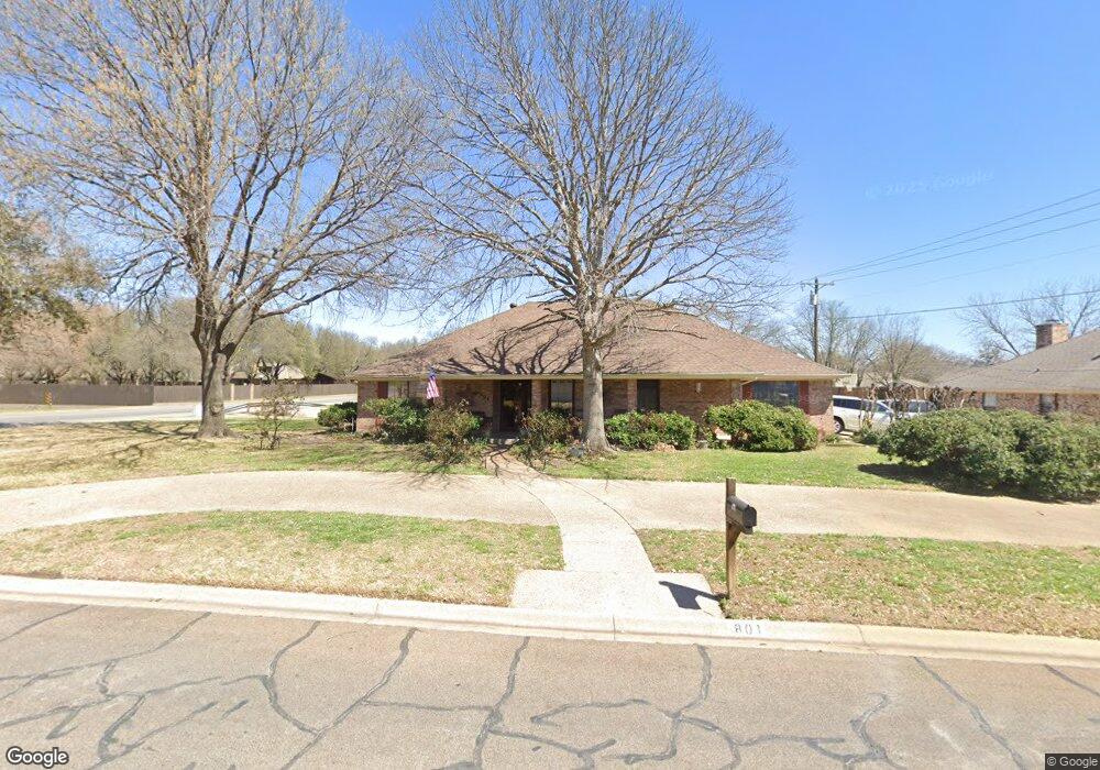 801 Hyde Park Blvd, Cleburne, TX 76033 - photo 1