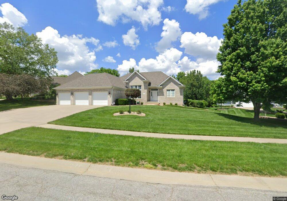 3818 SW Trevino Ct, Topeka, KS 66610 - photo 1