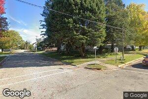 232 1/2 10th St, Aplington, IA 50604