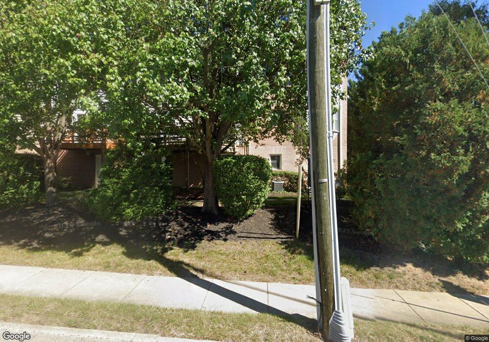 207 Locust St SE unit P, Vienna, VA 22180 - photo 1