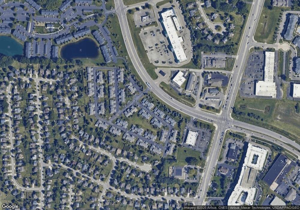 706 Parkgrove Way unit 706, Lewis Center, OH 43035 - photo 1