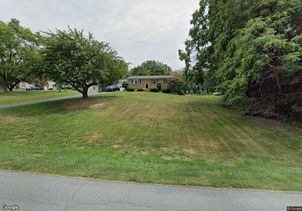 10983 Horseshoe Dr, Frederick, MD 21701 - photo 1