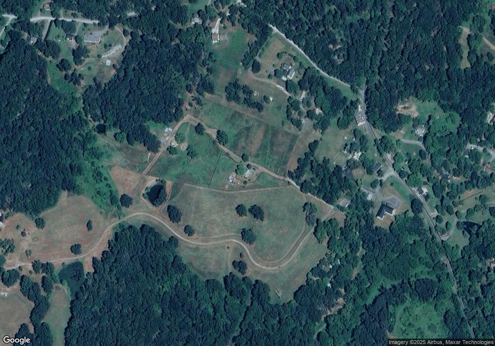 5585 Long Branch Ln, The Plains, VA 20198 - photo 1