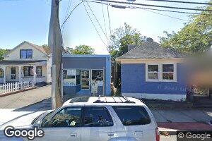 570 Middle Rd, Bayport, NY 11705