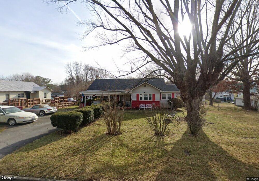 1700 E Unaka Ave, Johnson City, TN 37601 - photo 1