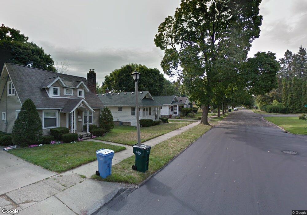 2427 Eaton Rd, Lansing, MI 48910 - photo 1