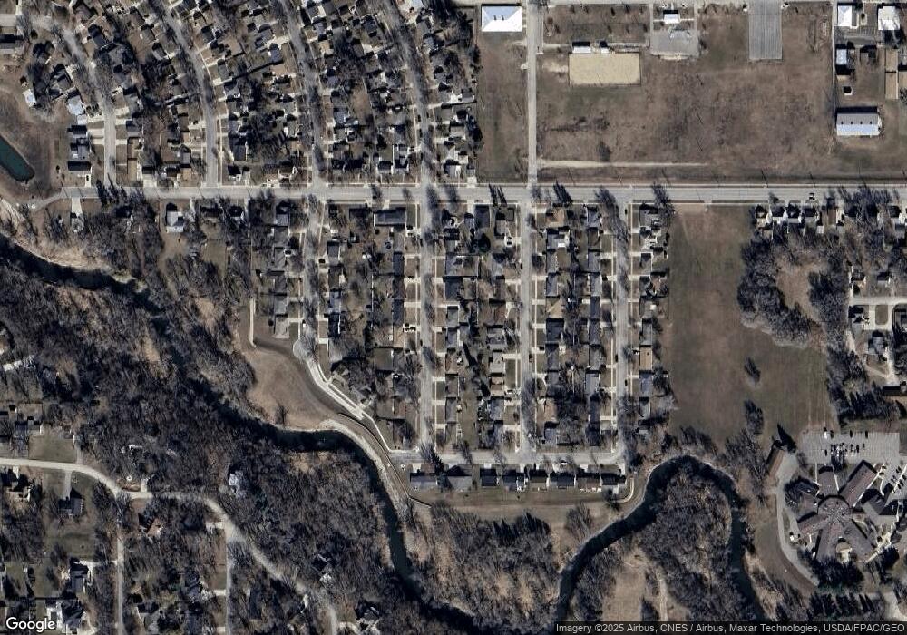 909 17th St SW, Austin, MN 55912 - photo 1