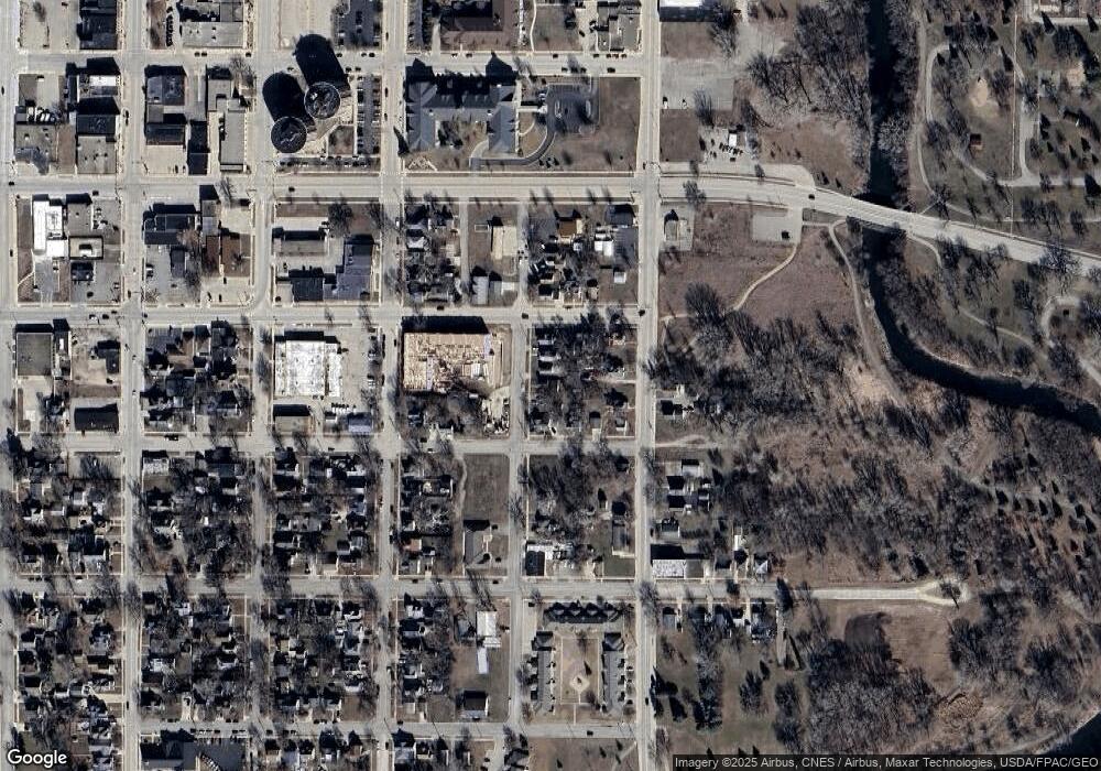 207 3rd St SE, Austin, MN 55912 - photo 1