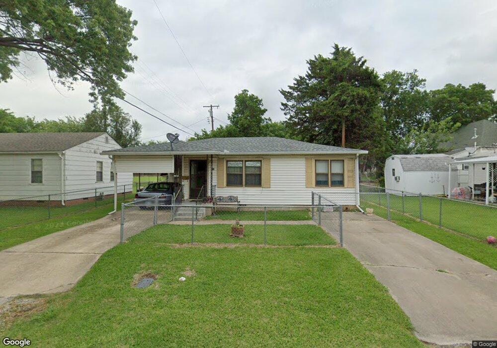 215 9th Ave SE, Ardmore, OK 73401 - photo 1