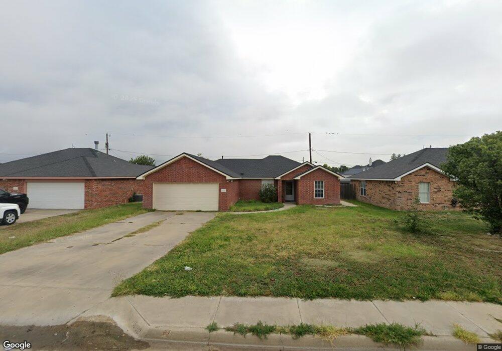 1020 NE 6th St, Dumas, TX 79029 - photo 1