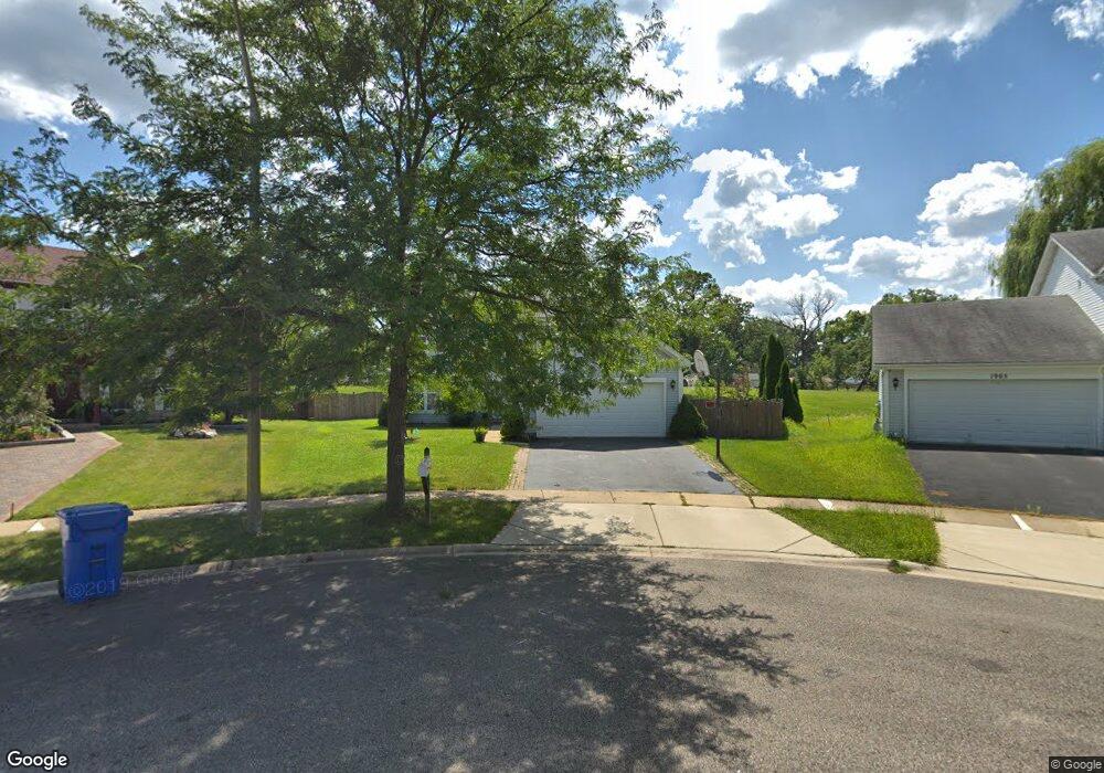 1907 Scott Cir, Carpentersville, IL 60110 - photo 1