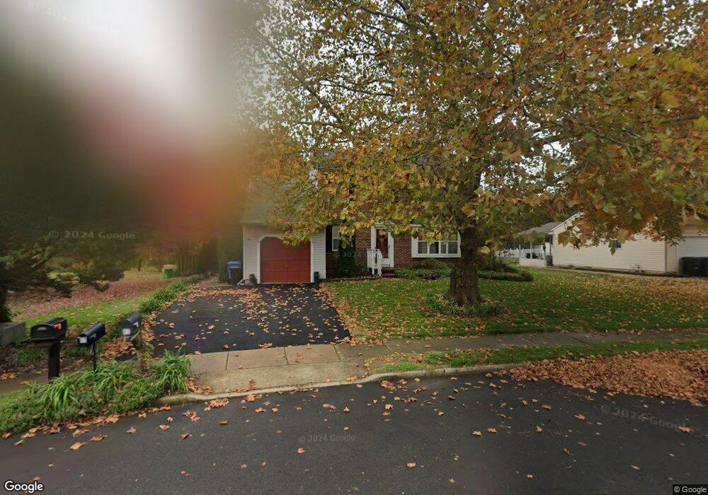 47 Brook Dr, Burlington, NJ 08016 - photo 1