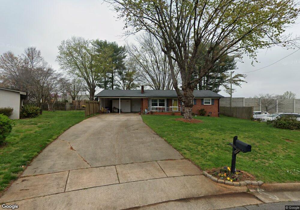 919 Thomas St, Statesville, NC 28677 - photo 1