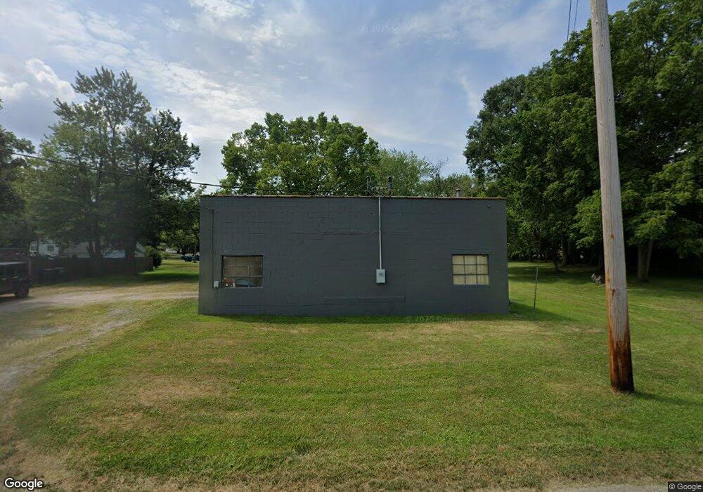 1339 E 18th St, Muncie, IN 47302 - photo 1