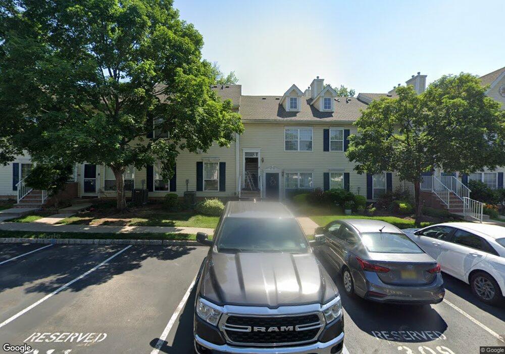 215 Columbus Dr, Franklin Park, NJ 08823 - photo 1