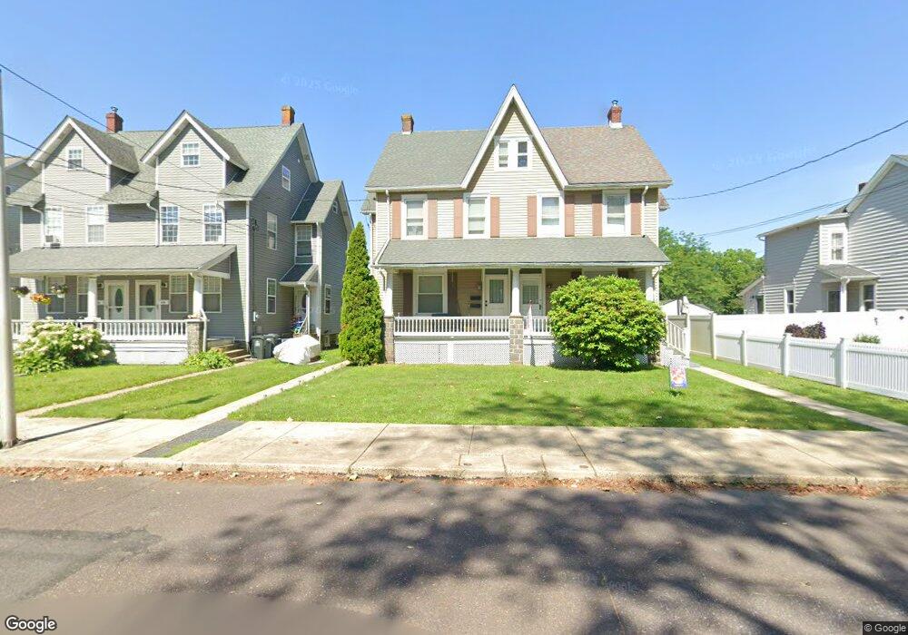 122 S 3rd St, Quakertown, PA 18951 - photo 1