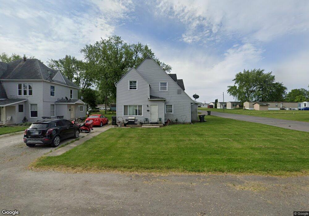 955 W Van Buren St, Nappanee, IN 46550 - photo 1