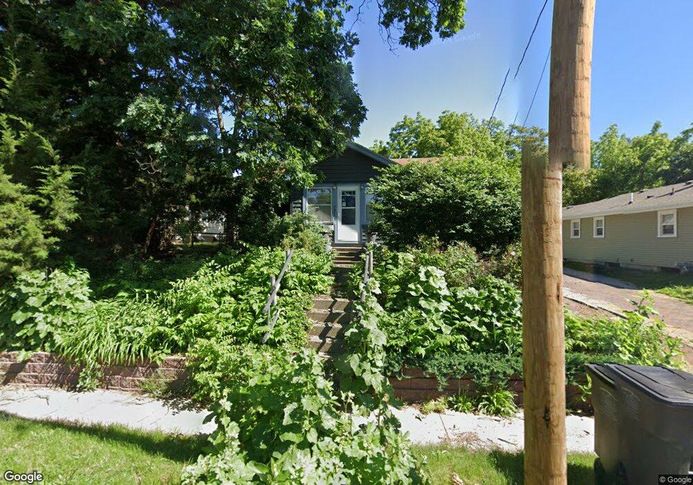 1311 Clinton Ave, Des Moines, IA 50313 - photo 1