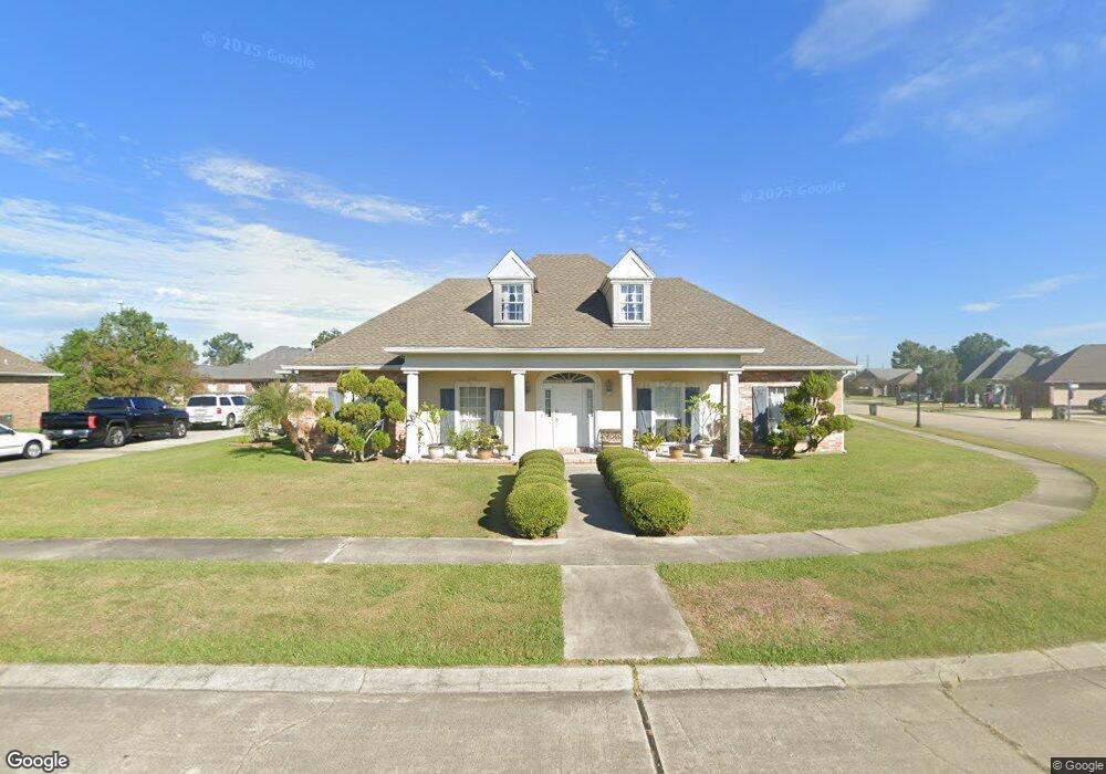 27 Cambridge Cir, Houma, LA 70364 - photo 1