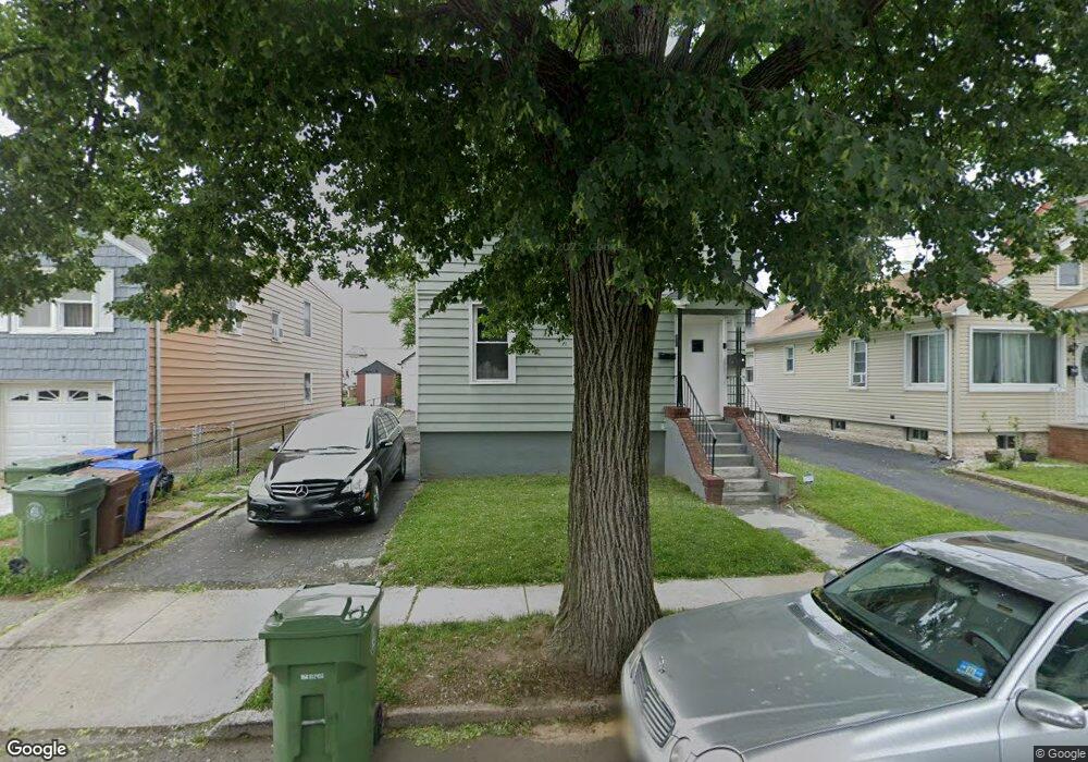 512 W Henry St, Linden, NJ 07036 - photo 1