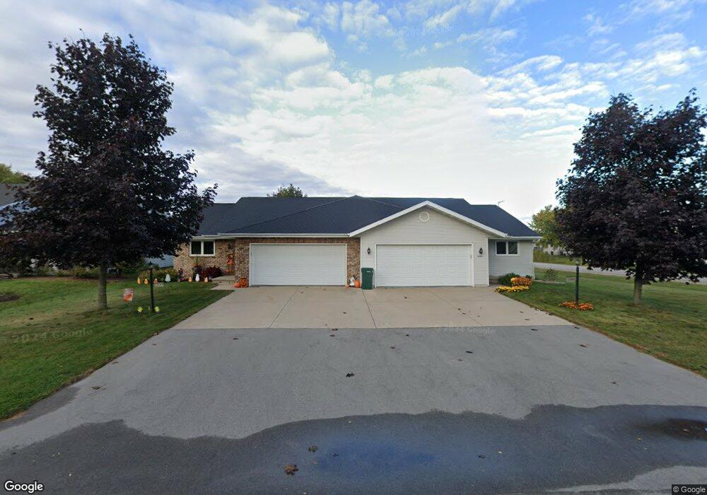 2339 N Skylark Dr, Appleton, WI 54914 - photo 1