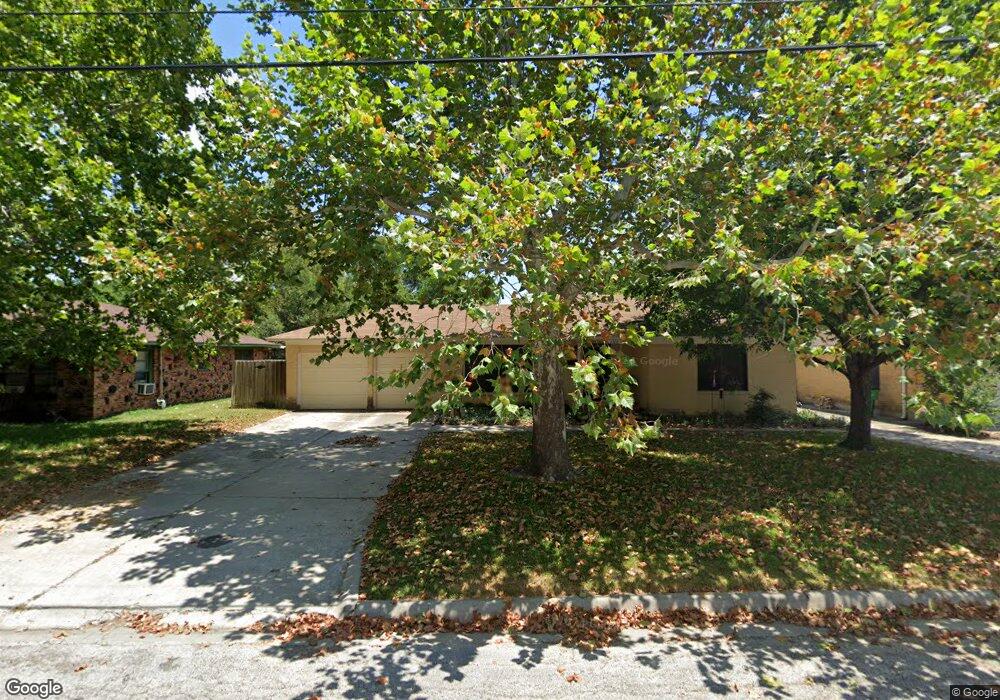 1306 Whaley Dr, Gainesville, TX 76240 - photo 1