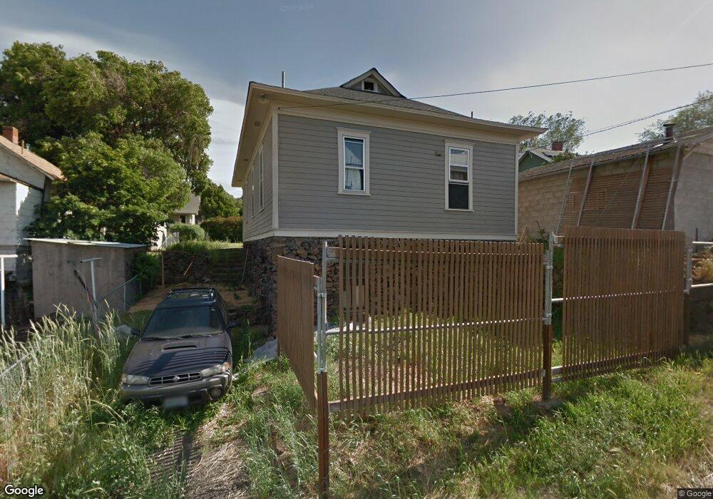 917 E 10th St, the Dalles, OR 97058 - photo 1