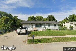 808 Candice St, Valentine, NE 69201