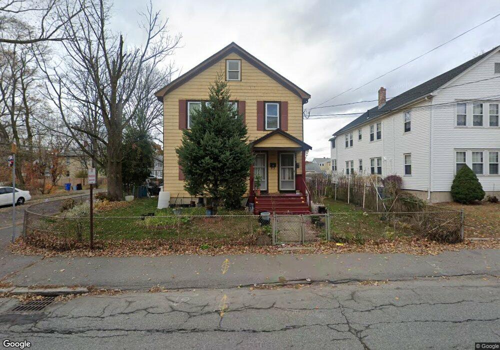 153 Willow St unit 1, Waltham, MA 02453 - photo 1