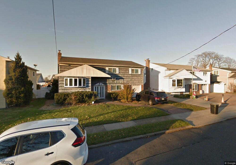 157 Bennett St, Oceanside, NY 11572 - photo 1