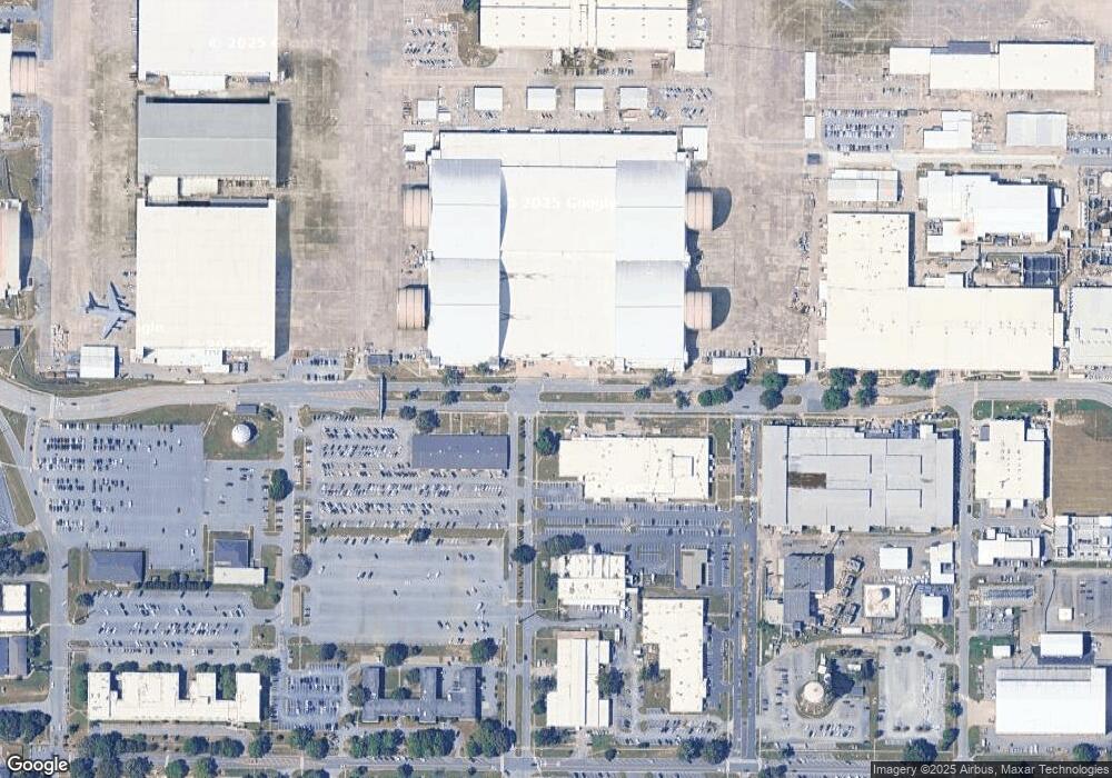 304 S 1st St, Warner Robins, GA 31088 - photo 1