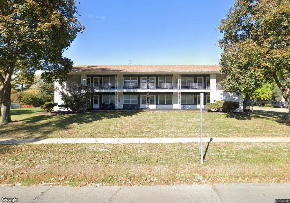 420 N 8th Ave E, Newton, IA 50208 - photo 1