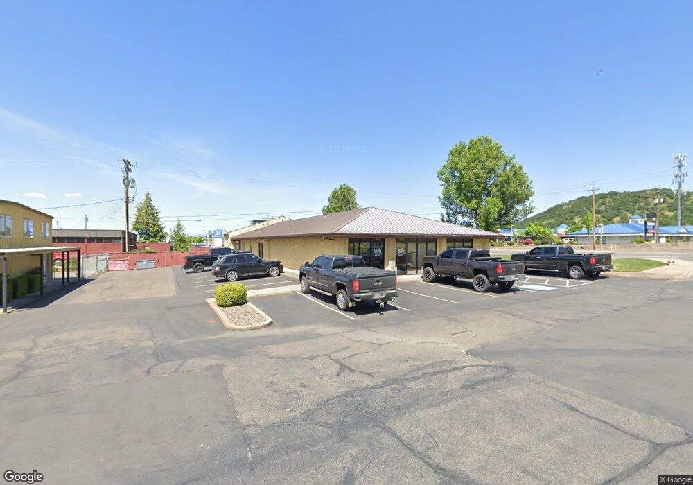 4001 Crater Lake Hwy unit Varys, Medford, OR 97504 - photo 1