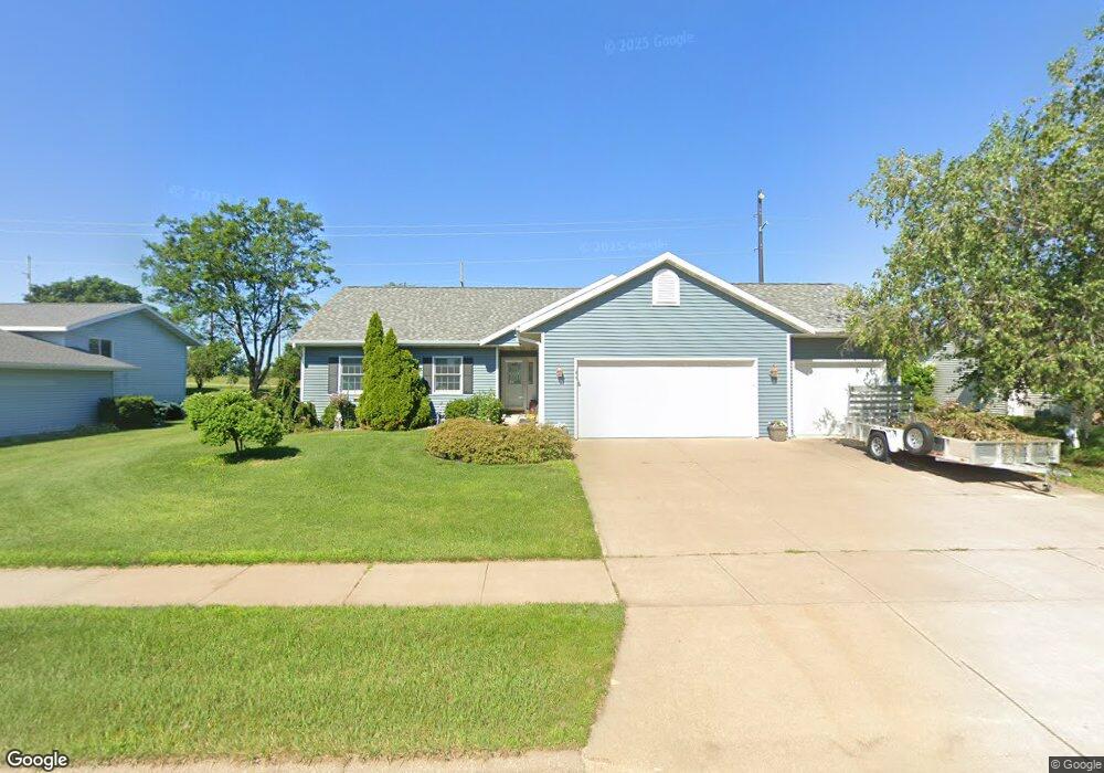 804 Remington Dr, Holmen, WI 54636 - photo 1