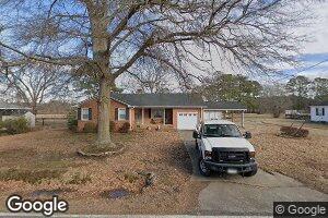 502 W Main St, Selma, NC 27576