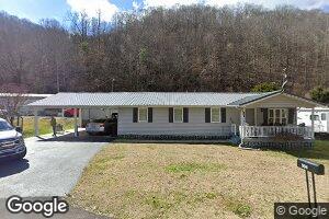 504 Dry Creek Rd, Topmost, KY 41862