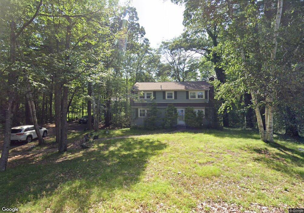 4 Horseshoe Dr, Derry, NH 03038 - photo 1