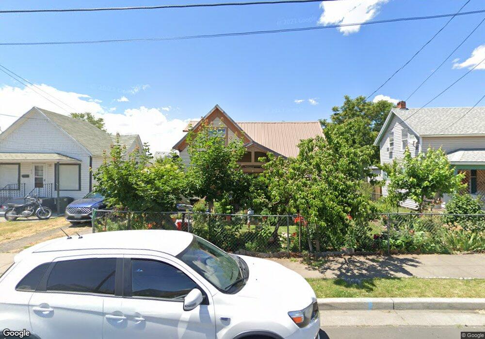 215 SW 6th St, Pendleton, OR 97801 - photo 1