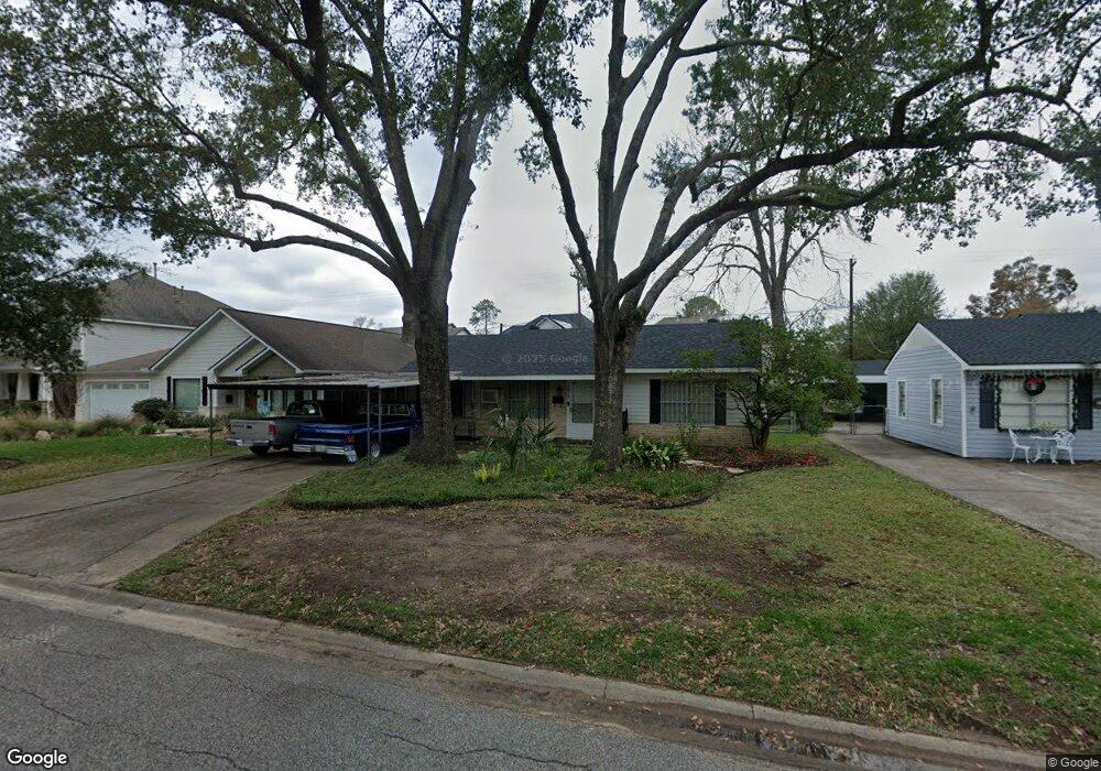 1624 Cheshire Ln, Houston, TX 77018 - photo 1