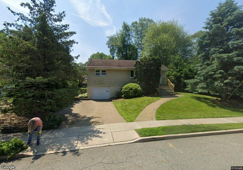 190 Rafkind Rd, Bloomingdale, NJ 07403 - photo 1