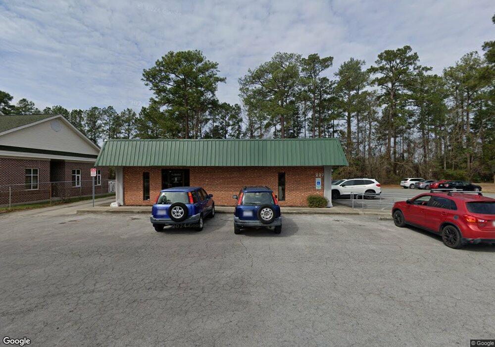 227 Memorial Dr, Jacksonville, NC 28546 - photo 1