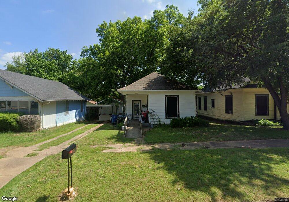 1112 W Main St, Denison, TX 75020 - photo 1