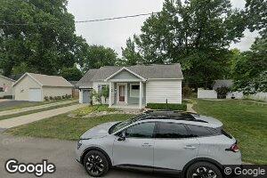108 N Franklin St, Moweaqua, IL 62550