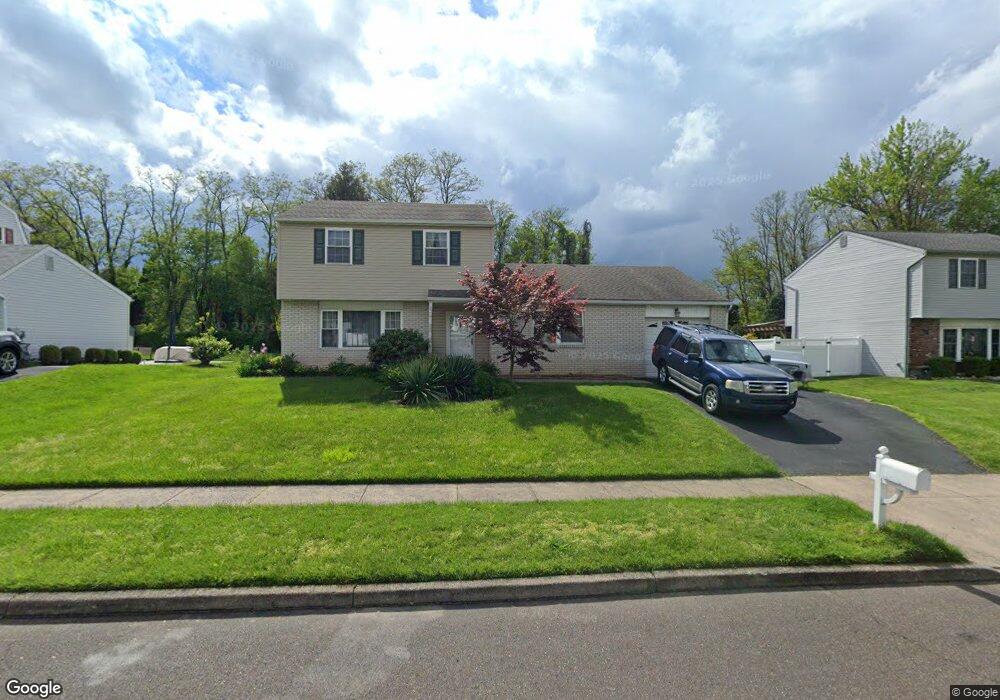 35 Dawn Rd, Levittown, PA 19056 - photo 1