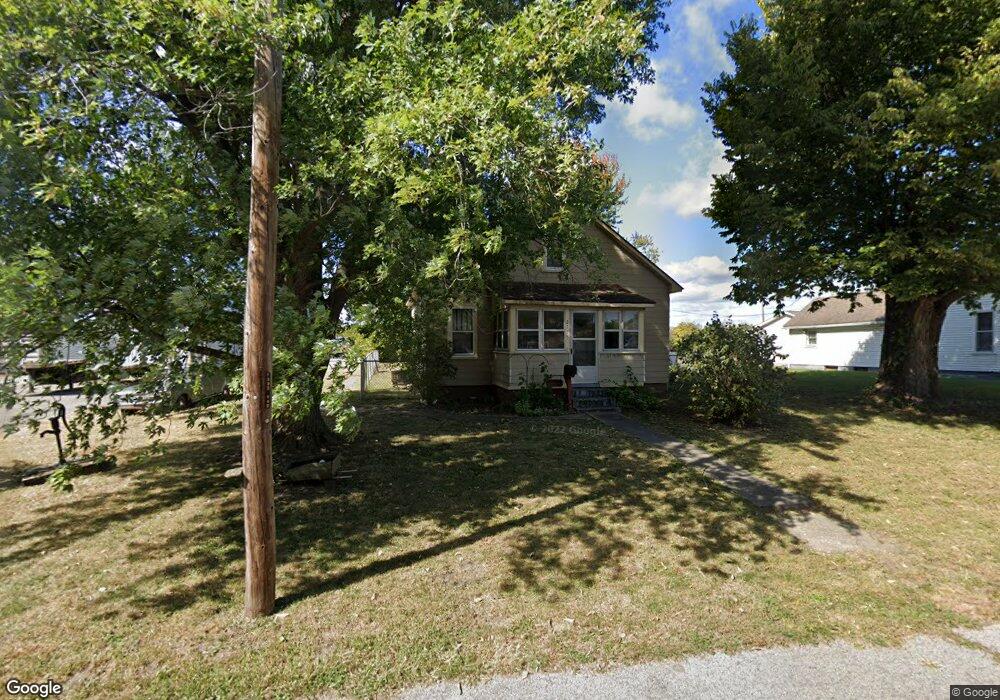 2715 Jackson St, Terre Haute, IN 47802 - photo 1