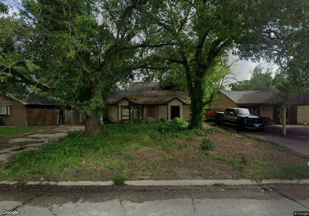 5634 Maywood Dr, Houston, TX 77053 - photo 1