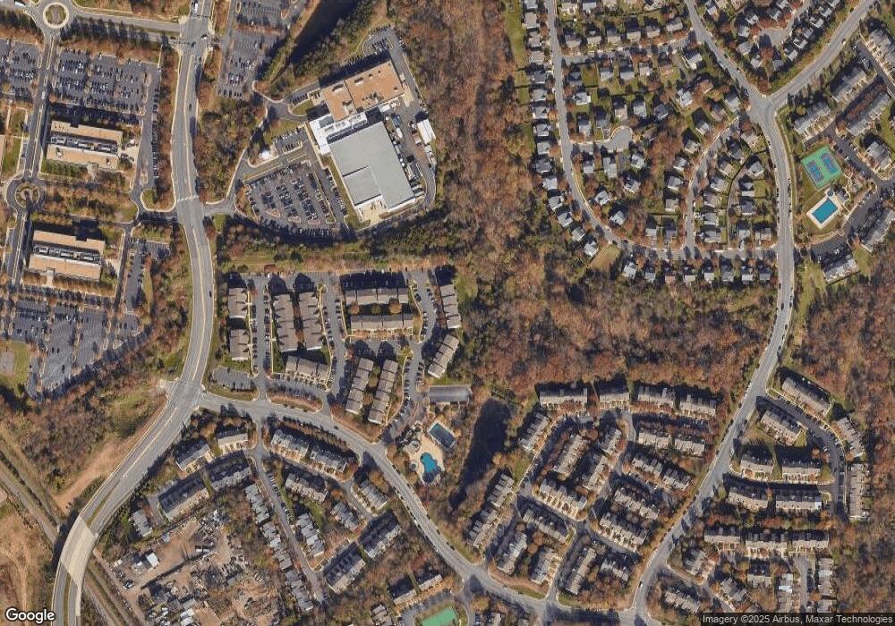 21852 Elkins Terrace unit 31, Sterling, VA 20166 - photo 1