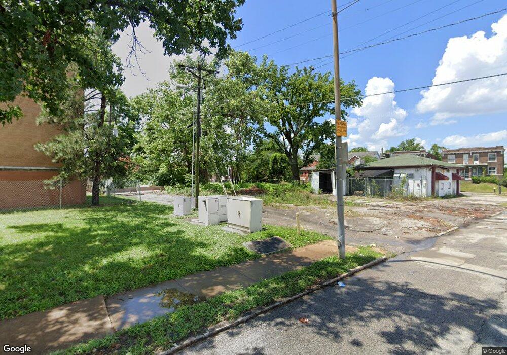 4328 N Newstead Ave, Saint Louis, MO 63115 - photo 1